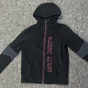 Genuine Harley Davidson women’s zip up hoodie XS